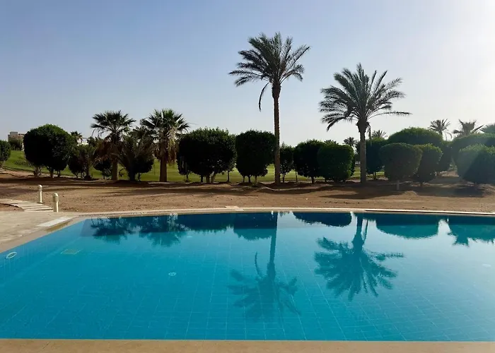 Elite 2br Ground-free Pool Access At Cyan Elgouna