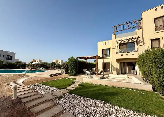 Elite 2br Ground-free Pool Access At Cyan Elgouna
